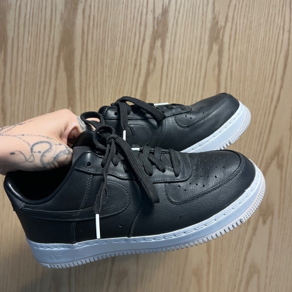 SOLD BRAND NEW BLACK and WHITE Nike Air Forces - Picture 2 of 11